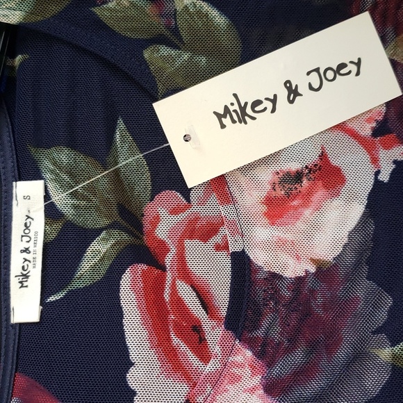 Mikey & Joey NWT Short Sleeve Floral Mesh Bodysuit, Small - Picture 2 of 7